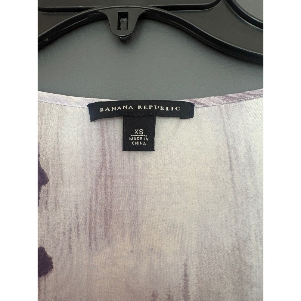 Banana Republic Womens XS Purple 100% Silk Ruffle Sleeve Abstract Top Blouse - Picture 4 of 7